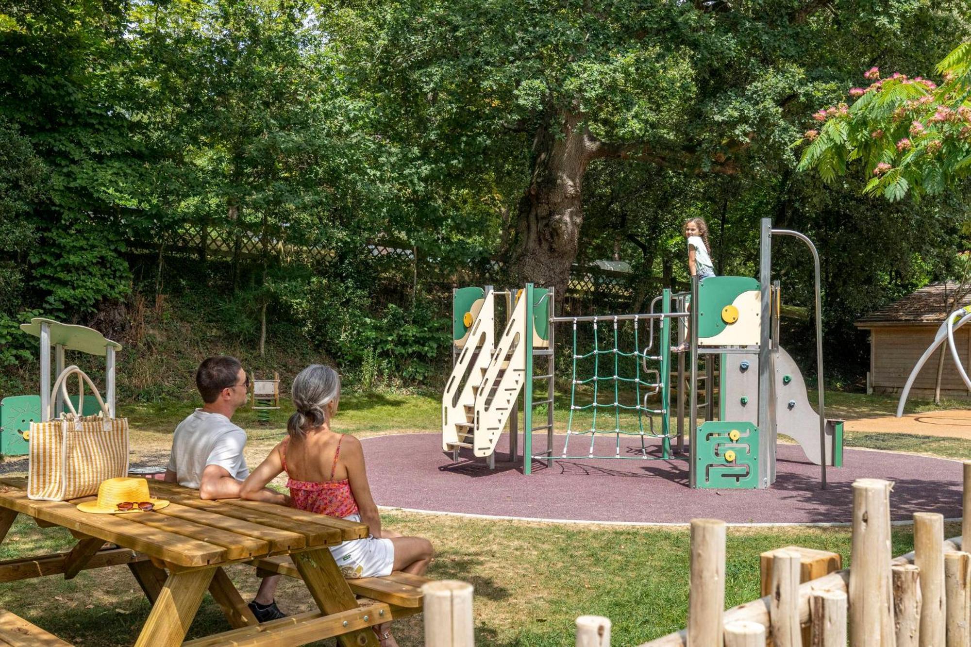 Nantes Camping Le Petit Port Otel Dış mekan fotoğraf